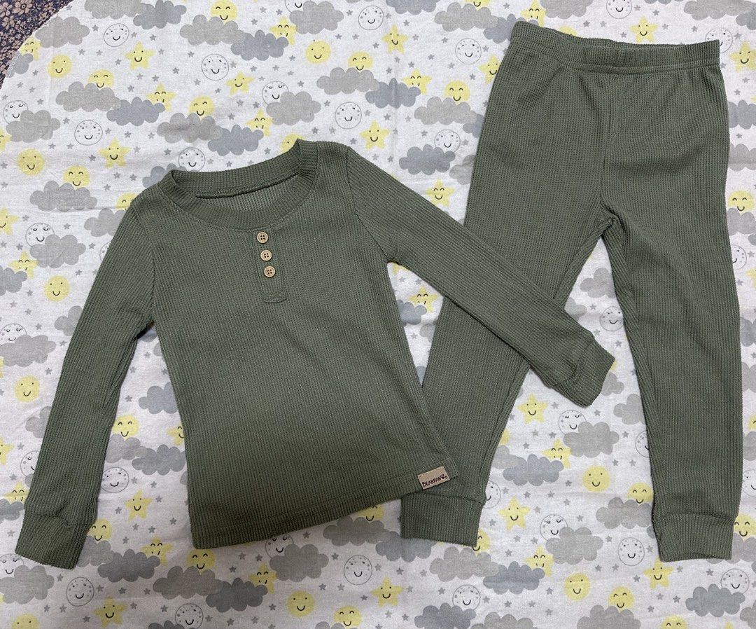 Olive Green Waffle Knit Pajama Set (Category: Babies & Kids Fashion) located in Mandaluyong City. Submitted by abbysscloset (Listing ID 1462574160, Image 1). Description: - Olive green waffle knit pajama set - Long sleeve top with henley button closure - Matching pants with elastic waistband - Soft and cozy material - Great for lounging or sleeping - 18-24 months on tag but can only fit up to 12 months.