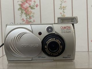 (Category: ) located in . Submitted by de-vintage (Listing ID 1462562490, Image 1). Description: .