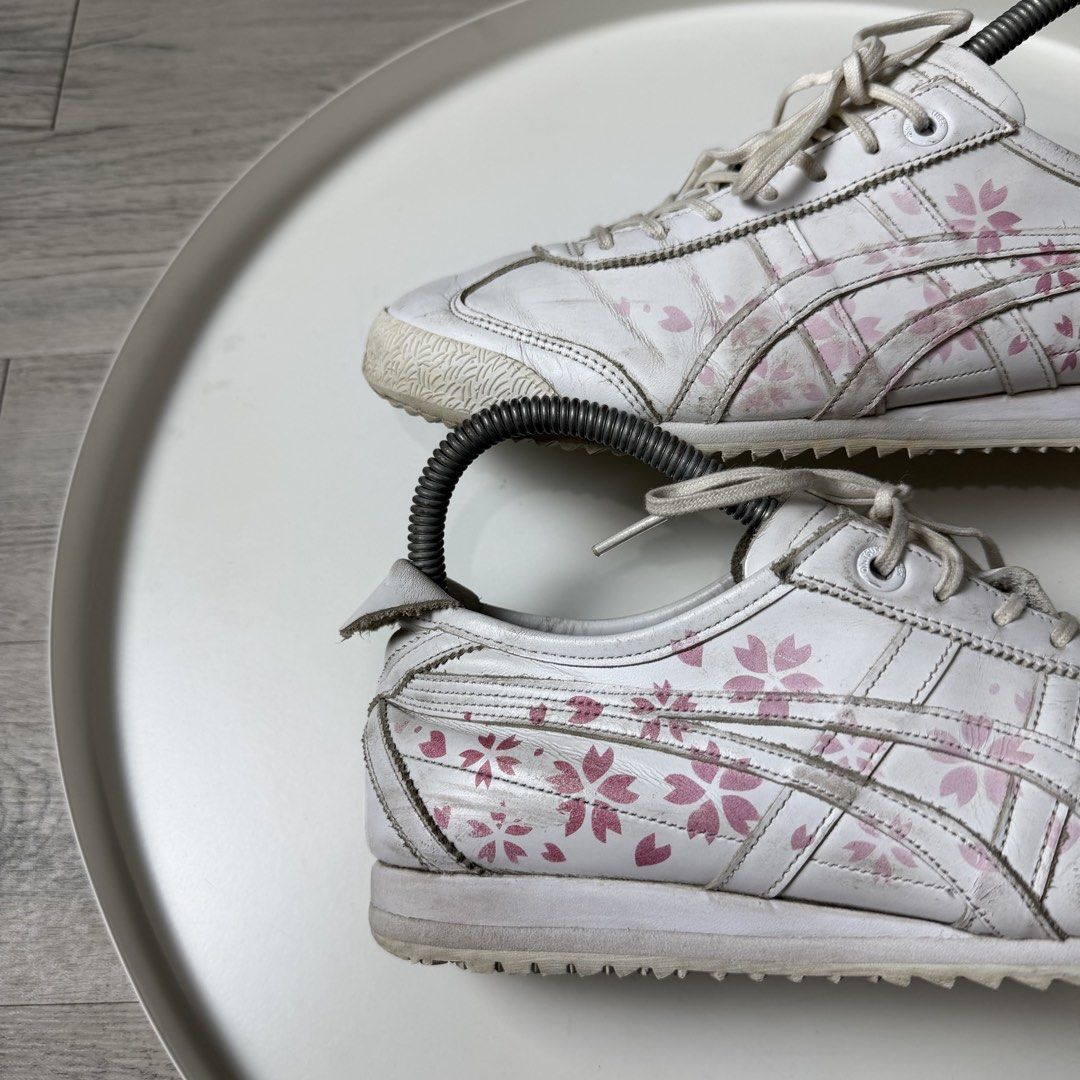 Onitsuka Tiger “Cherry Blossom” (Category: Sneakers) located in Manila. Submitted by wornagainstudios2 (Listing ID 1462635181, Image 2). Description: .