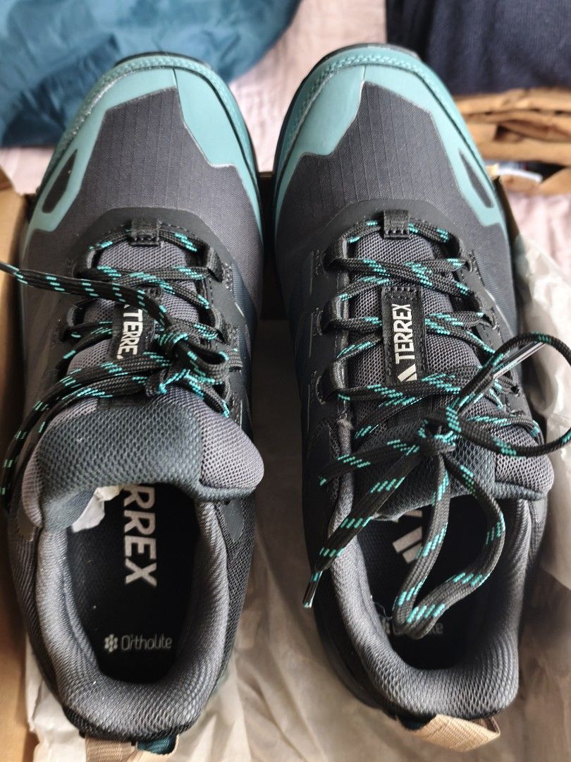 Original HIKING SHOES (Category: Hiking & Camping) located in Marikina City. Submitted by yiblituania.1 (Listing ID 1462445015, Image 2). Description: with box BrandNew Adidas Terrex Skychaser Ax5 GTX Never Use Price 4288.
