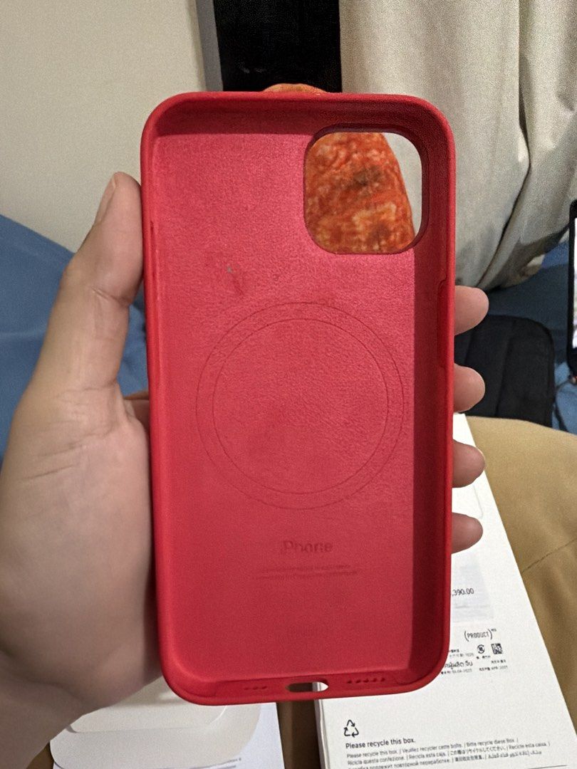 Original Iphone 13/14 silicon phone case (POWERMAC) (Category: Cases & Sleeves) located in Pasig City. Submitted by isellmybooks (Listing ID 1462614218, Image 3). Description: - authentic from powermac - never been used fit only - fits iphone 13 & 14.
