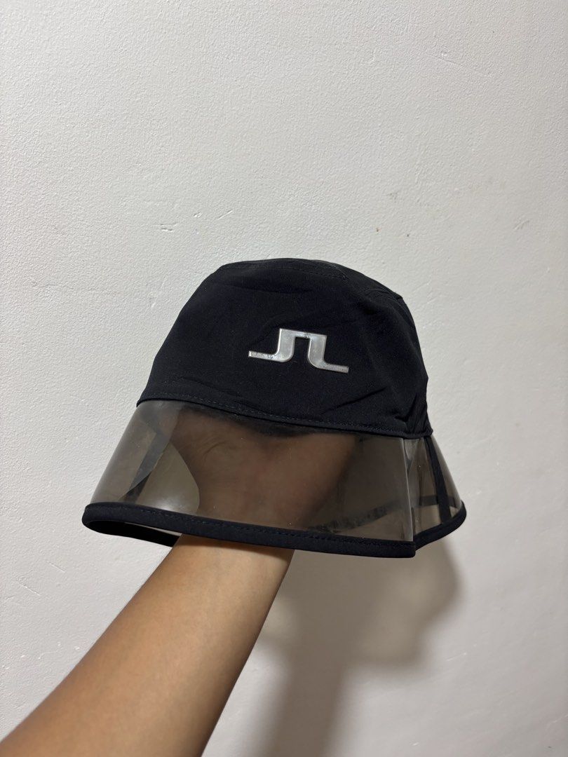 Original j.lindeberg Bucket Hat (Category: Caps & Hats) located in Tarlac. Submitted by jekzxkie (Listing ID 1462644397, Image 1). Description: For Sale: Original J.Lindeberg Bucket Hat (Black / Translucent Brim) Condition: 9/10 (Excellent condition, no major flaws or stains on the fabric) Color: Black with signature silver bridge logo Size: One Size / Fits most Perfect for golf sessions, streetwear outfits, or sunny outdoor days. Authentic J.Lin