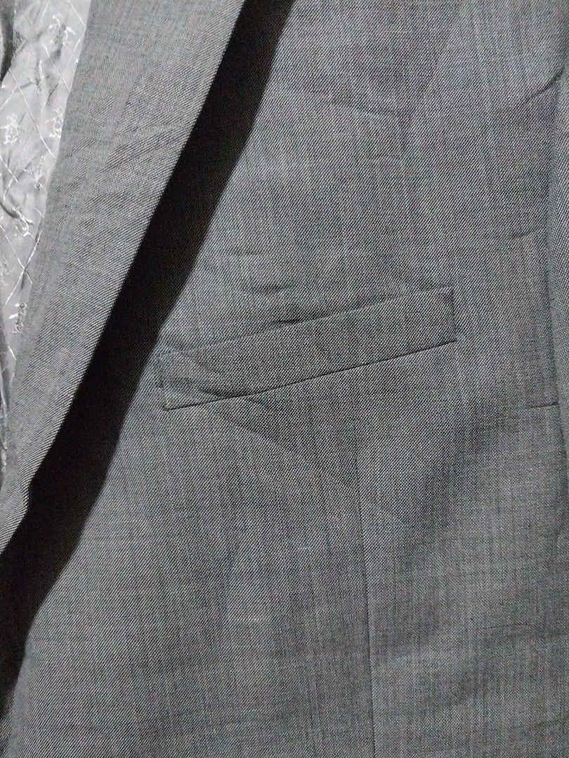 Original Penguin Men's dark Grey Blazer Jacket (Category: Coats, Jackets and Outerwear) located in Manila. Submitted by PrinceDani.Clothing (Listing ID 1462625793, Image 3). Description: penguin dark gray blazer 44r on tag large to xl fit 23in width 29.5in length 19.5in shoulder 26in sleeves excellent condition .
