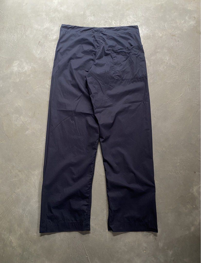 Orslow - US NAVY Utility Pants (Category: Jeans) located in Naga. Submitted by junked_garments (Listing ID 1462446631, Image 2). Description: Orslow - US NAVY Utility Pants MEASUREMENTS -Waist: 26” - 34” -Inseam: 29” -Front Rise: 11” -Thigh: 14” -Leg Opening: 9” DETAILS -Size 2 -Made in Japan -Has 3 Pockets -Draw String Waist -No Flaw -Excellent Condition -9.5/10 Color Rate Dm me to purchase!.