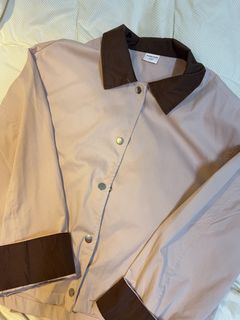 (Category: ) located in . Submitted by fwsnnpreloved (Listing ID 1462568953, Image 1). Description: .