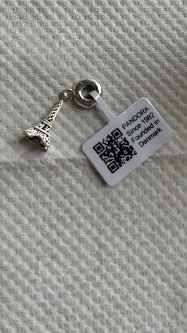 Pandora dangle charms (Category: Bracelets) located in Cebu City. Submitted by regssabuero (Listing ID 1462448193, Image 3). Description: hong kong peak tram dangle charm -990 Japanese doll in blue kimono girl -990 London big ben dangle charm-990 Paris eiffel tower dangle charm-990 Cebu area (meet up Ayala) Outside cebu (we accept LBC COP).