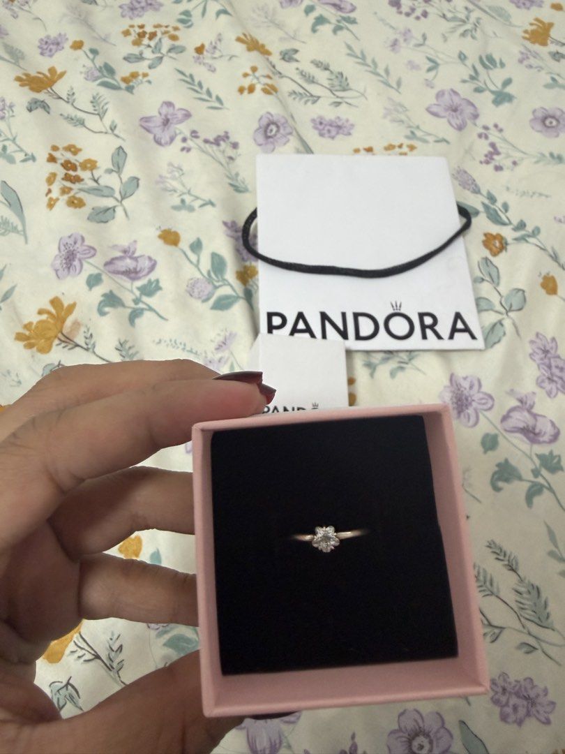 Pandora Ring (Category: Rings) located in Manila. Submitted by declutters.wrdrb (Listing ID 1462588008, Image 2). Description: .