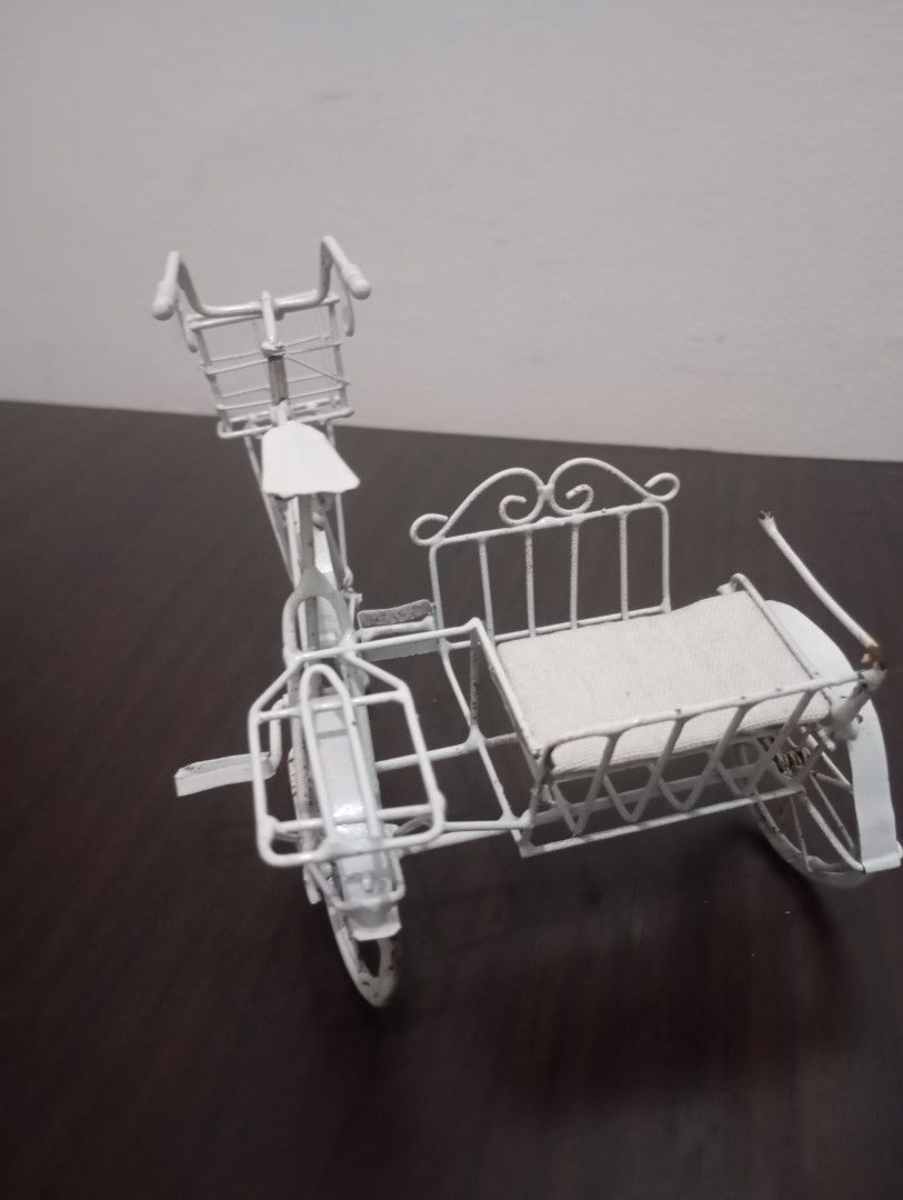 Pedicab metal art (Category: Other Home Decor) located in Las Pinas. Submitted by the_recycle_shop (Listing ID 1462596500, Image 3). Description: 4 inches tall 6 inches long.