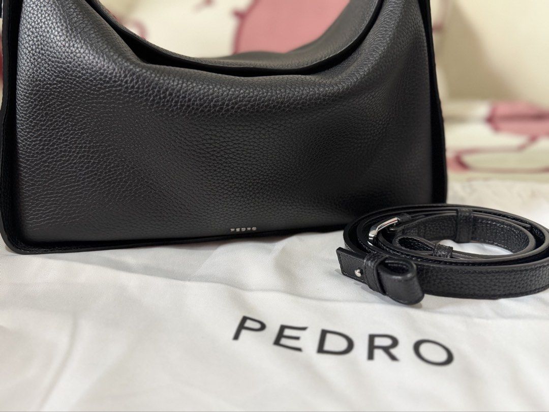Pedro Demi Maxi - Black (Category: Shoulder Bags) located in Lipa City. Submitted by asleeeh (Listing ID 1462456562, Image 3). Description: - Only used once!! -Pedro black leather shoulder/sling bag - Textured leather finish - 2 strap inclusion - Zipper and magnet closure - Clean interior - Minimalist design, versatile for any outfit - Ideal for daily use.
