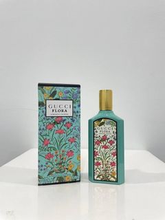 (Category: ) located in . Submitted by fragranceParfumdealer (Listing ID 1462518788, Image 1). Description: .