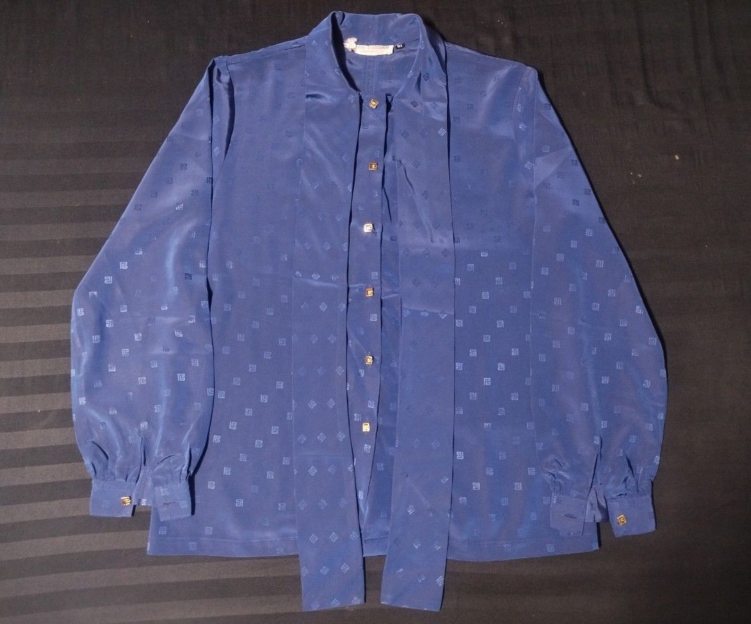 Pierre Balmain Blouse (Category: Blouses) located in San Juan City. Submitted by reddvelasquez4298 (Listing ID 1462568890, Image 1). Description: Pierre Balmain Blouse Silk 18.5 Width 24 Length Like New Condition Issue small pinhole sa likod, check photo. 😊 800 pesos PM.