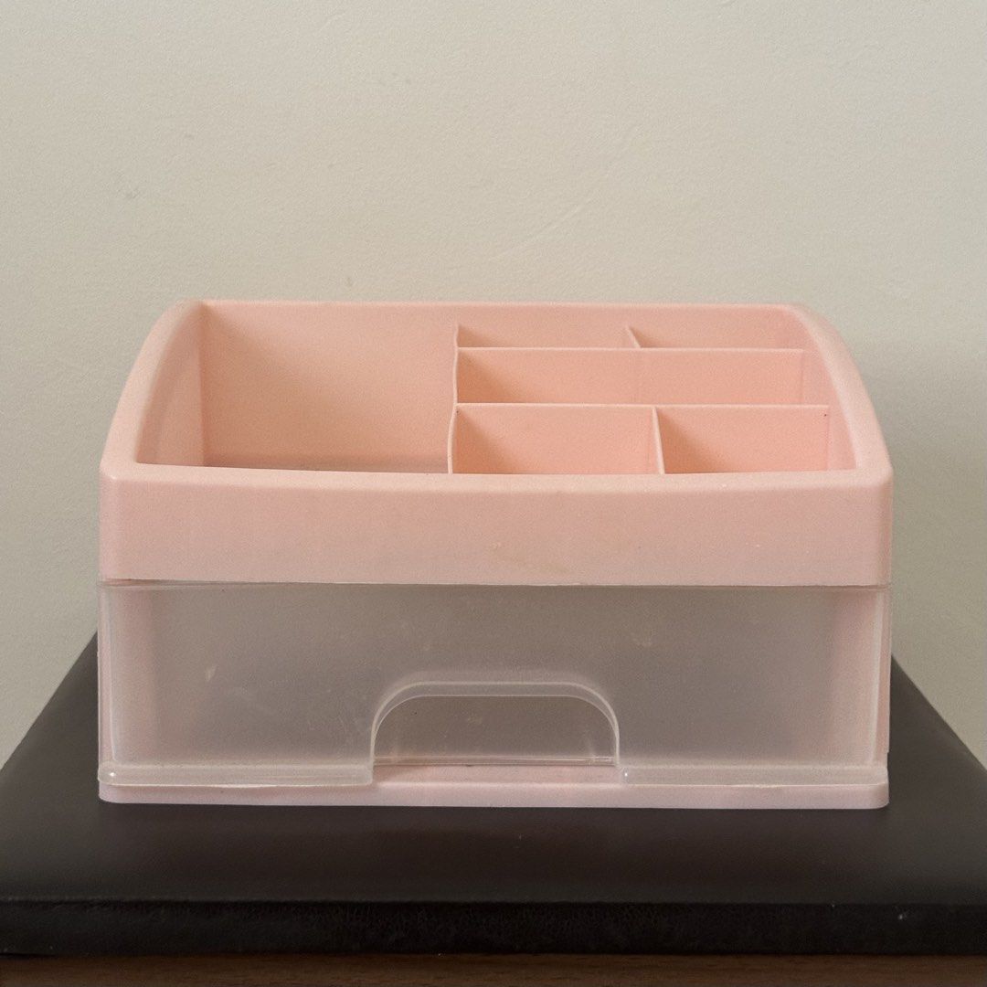 🏡Pink Drawer Organizer (Category: Storage Boxes & Baskets) located in Muntinlupa City. Submitted by loveontopsph (Listing ID 1462578468, Image 1). Description: 🏡Pink Drawer Organizer Lightly used Needs cleaning Drawer a bit crooked but unnoticeable PHP90.