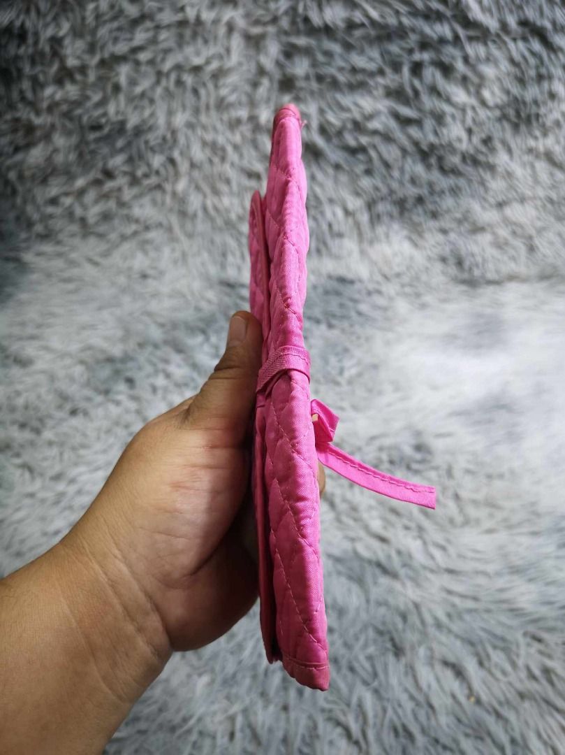 Pink Fabric Organizer Roll With Tied Bow Accent (Category: Purses & Pouches) located in Santa Cruz. Submitted by jmy_surplus.2 (Listing ID 1462672932, Image 2). Description: Size ; L - 4 W - 8 Color ; Pink Type ; Organizer Brand ; No brand Material ; Polyester Style ; Pink Quilted Organizer Roll LR 129 JMY 1 Batch #221.