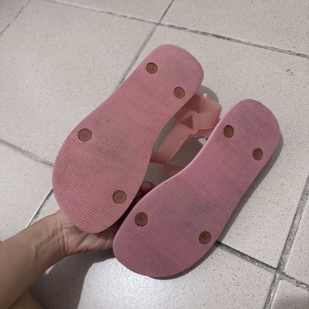 Pink Sandals (Category: Flats & Sandals) located in Cainta. Submitted by nicnicbg (Listing ID 1462455184, Image 2). Description: .