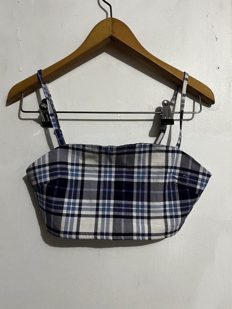 PLAID TOP SIZE SMALL (Category: Blouses) located in Makati City. Submitted by girlydy (Listing ID 1462649228, Image 1). Description: .