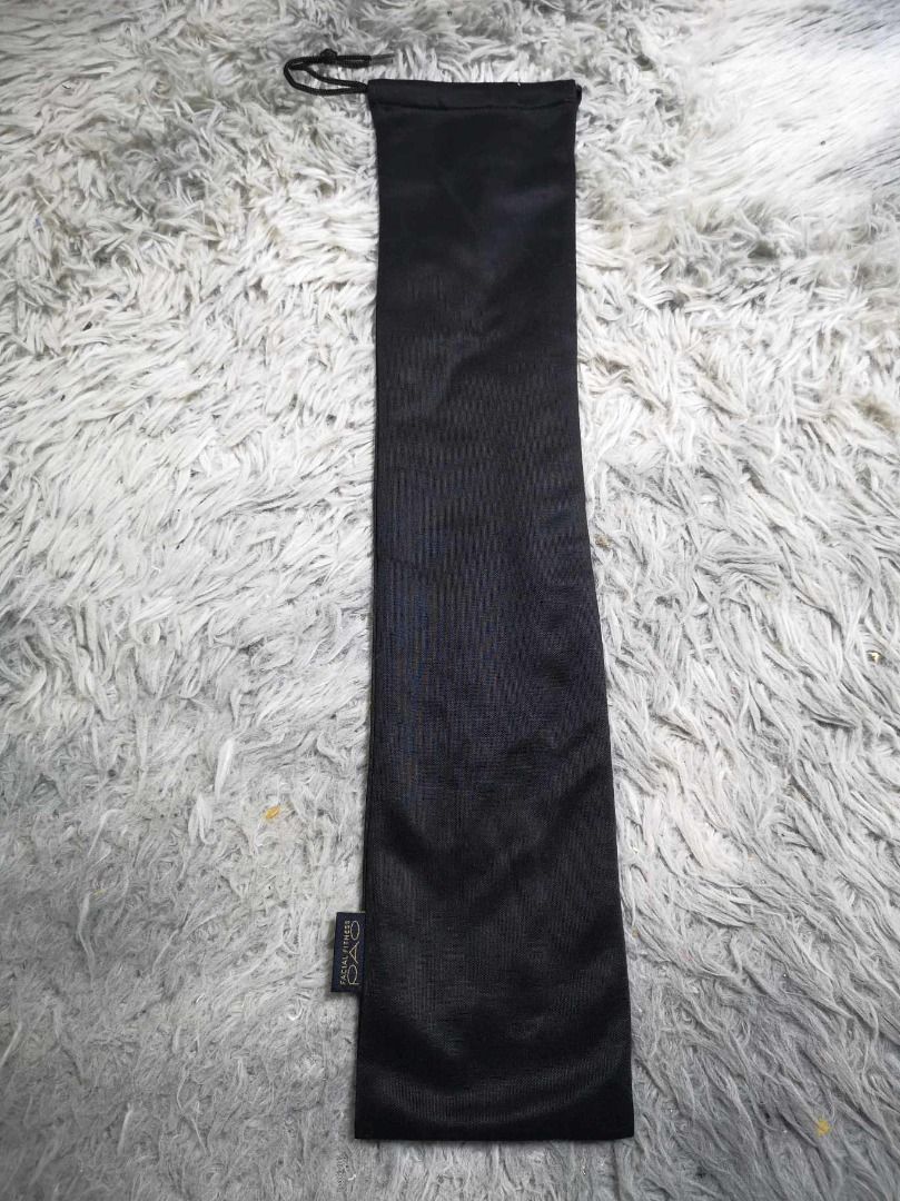 Plain Black Long Pouch (Category: Looking For) located in Santa Cruz. Submitted by jmy_surplus.2 (Listing ID 1462670004, Image 1). Description: Size ; L - 21 W - 4.6 Color ; Black Type ; Pouch Brand ; No brand Material ; Nylon Style ; Black Nylon Pouch LR 129 JMY 1 Batch #221.
