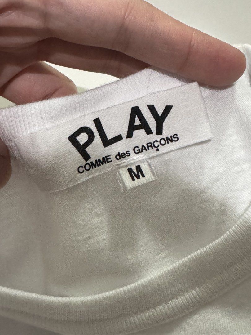 PLAY CDG Comme des Garcons t shirt (Category: Shirts) located in Valenzuela. Submitted by shop.spark.joy (Listing ID 1462557779, Image 3). Description: L- 24 in W- 16 in.