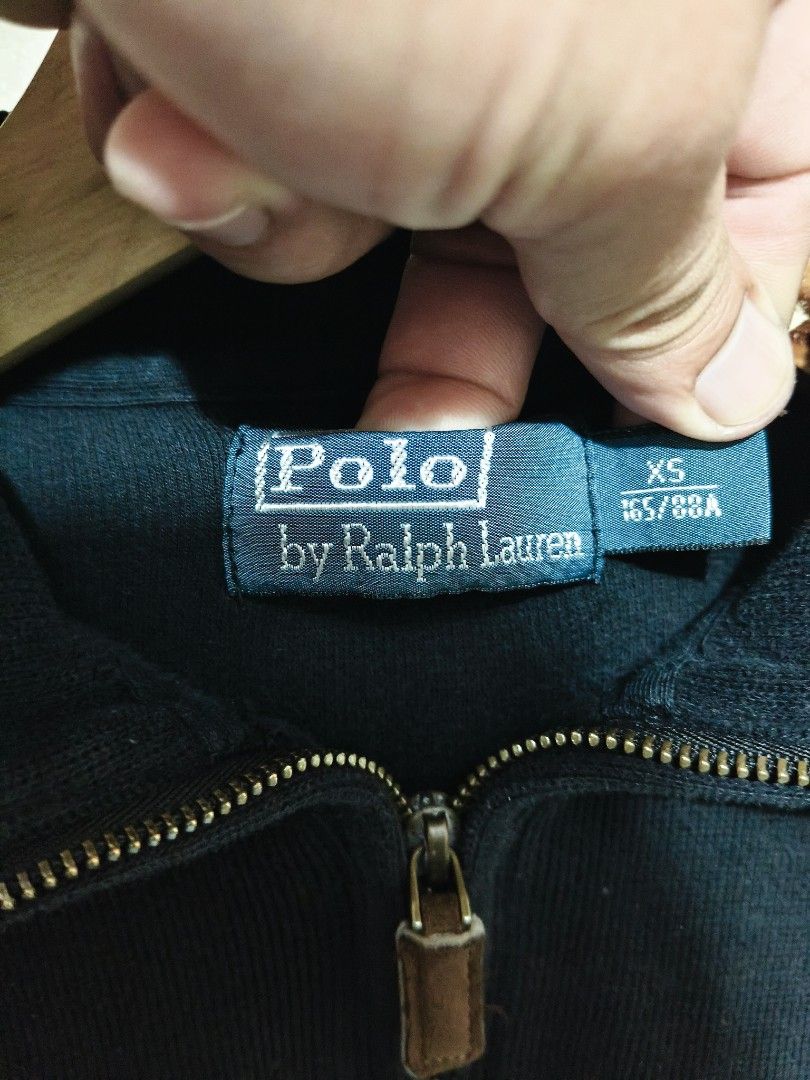 Polo Ralp Lauren (Category: Luxury Apparel) located in Mandaue City. Submitted by prekfinds (Listing ID 1462622957, Image 3). Description: Polo Ralph Lauren RL Ski Bear Quarter Zip Excellentcondition 9.8+/10colorate Size: XS on tag Dimes: 19W x 25L No issue.