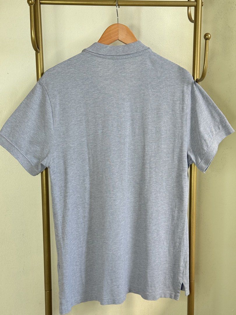 POLO SHIRT Men NIKE (Category: Announcements) located in Rizal. Submitted by bhe.mm (Listing ID 1462484607, Image 2). Description: SIZE: LARGE DIMES: 20 x 27.5 COLOR: Gray Payment first Payment method - Gcash Shipping - J&T or lalamove (sf shoulder by buyer).