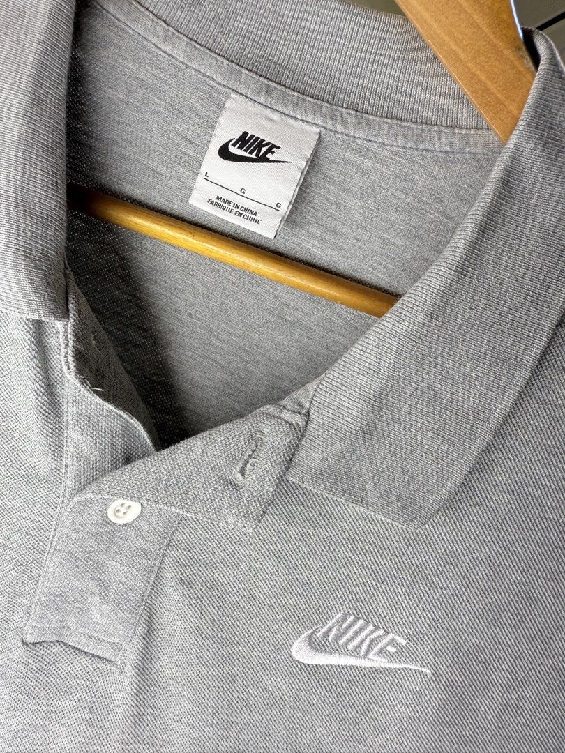 POLO SHIRT Men NIKE (Category: Announcements) located in Rizal. Submitted by bhe.mm (Listing ID 1462484607, Image 3). Description: SIZE: LARGE DIMES: 20 x 27.5 COLOR: Gray Payment first Payment method - Gcash Shipping - J&T or lalamove (sf shoulder by buyer).