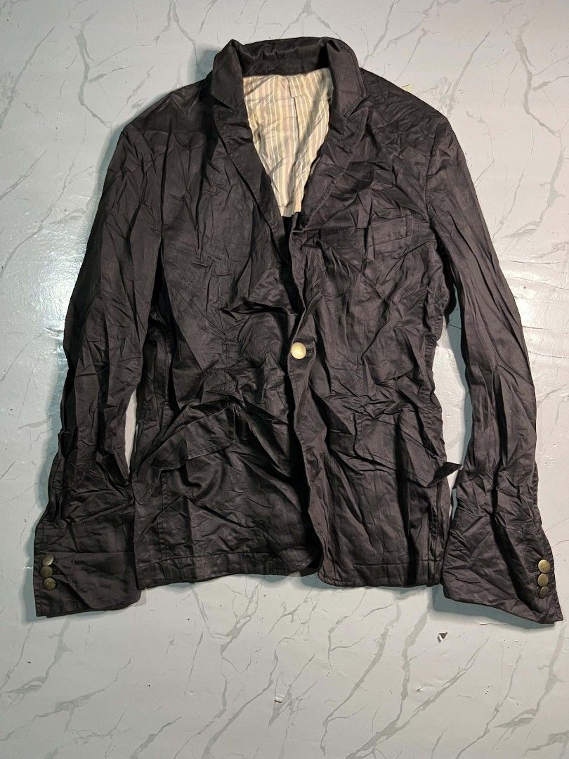 PPFM Black Wrinkled Blazer Jacket Size M (Category: Coats, Jackets and Outerwear) located in Zamboanga. Submitted by 2ndabubazir (Listing ID 1462618524, Image 1). Description: - Brand: PPFM - Color: Black - Size: M - Material: Wrinkled texture all over - Lining: Striped pattern - Closure: Single button at front - Details: Button details on cuffs - Style: Great for casual or smart casual wear Dimensions Length 25 Width 18 Sleeve 26.