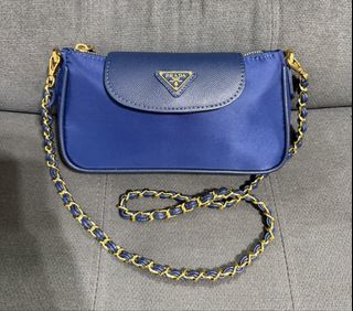 (Category: ) located in . Submitted by chic.bags (Listing ID 1462652311, Image 1). Description: .