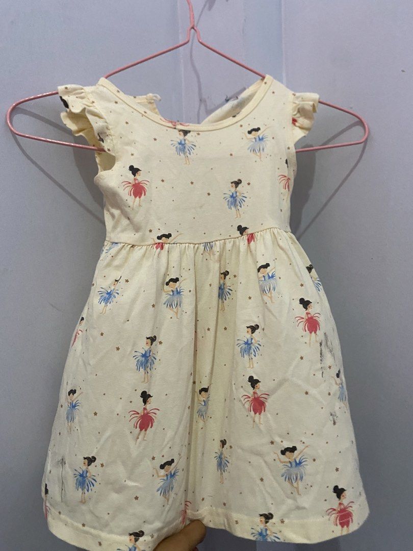preloved kids clothes (Category: Babies & Kids Fashion) located in Quezon, Nueva Vizcaya. Submitted by lengyer (Listing ID 1462539753, Image 2). Description: price depends on the item po mura na lang po siya since bawas gamit lang pm me for more details po.