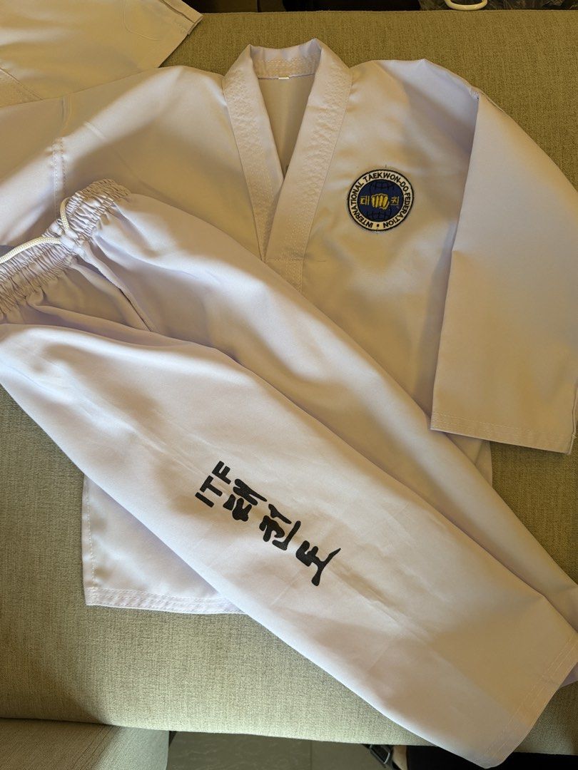 Preloved Taekwondo Uniform (Category: Babies & Kids Fashion) located in Quezon City. Submitted by csh2020 (Listing ID 1462505174, Image 2). Description: Preloved Tawkwondo Uniform Size: 3XS & 2XS Php 400 / set.