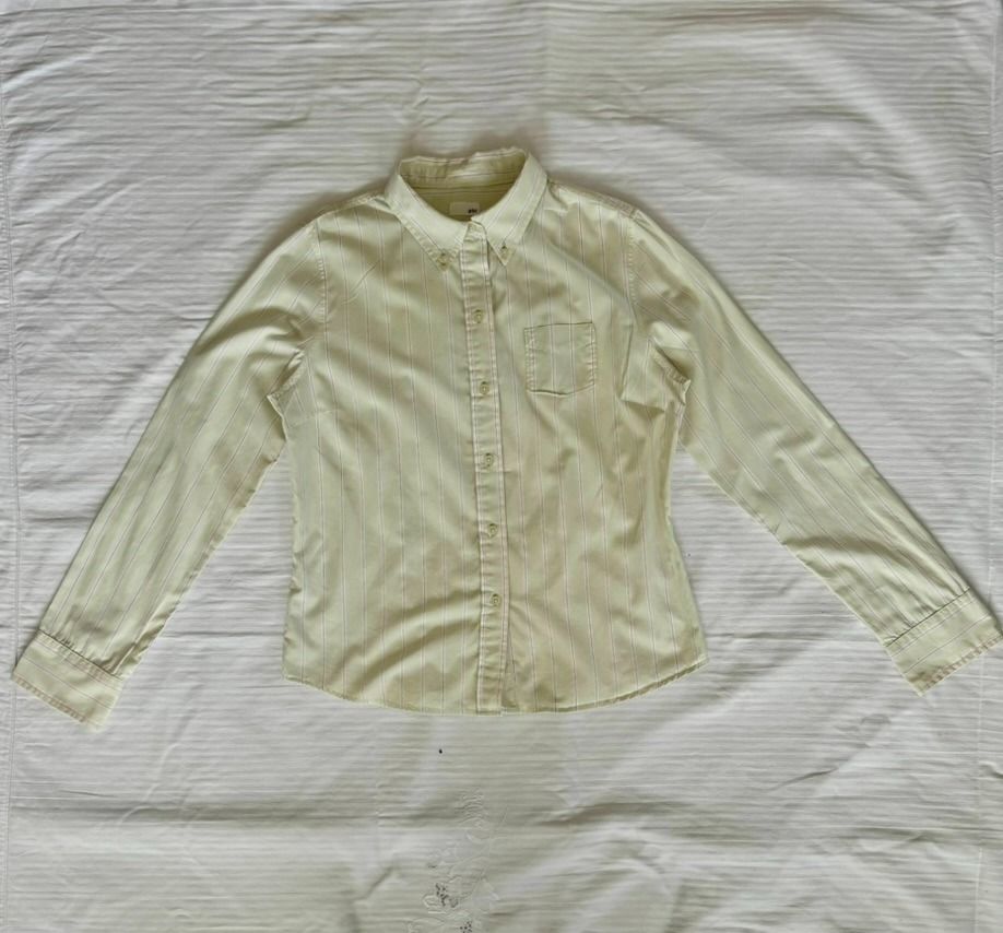 Pretty Green and Pink Stripped Long Sleeve Button Down (Category: Longsleeves) located in Tuguegarao City. Submitted by declutterwithfran (Listing ID 1462636497, Image 2). Description: 𖦹 ׂsize : s - semi m 𖦹 ׂ b: up to 40" 𖦹 ׂ l: 22.5" , arms : 23" MOD: JNT MOP: Gcash/ Maribank/ Bank Transfer.