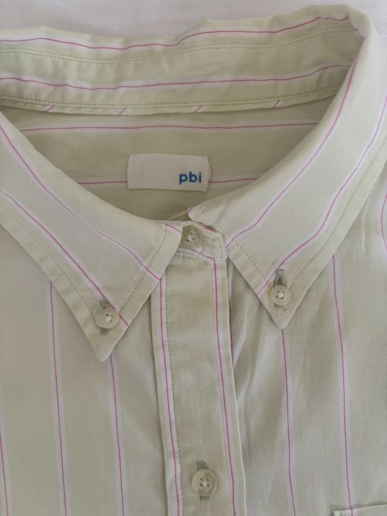 Pretty Green and Pink Stripped Long Sleeve Button Down (Category: Longsleeves) located in Tuguegarao City. Submitted by declutterwithfran (Listing ID 1462636497, Image 3). Description: 𖦹 ׂsize : s - semi m 𖦹 ׂ b: up to 40" 𖦹 ׂ l: 22.5" , arms : 23" MOD: JNT MOP: Gcash/ Maribank/ Bank Transfer.