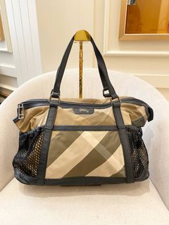 (Category: ) located in . Submitted by watchluxury888 (Listing ID 1462593666, Image 1). Description: .