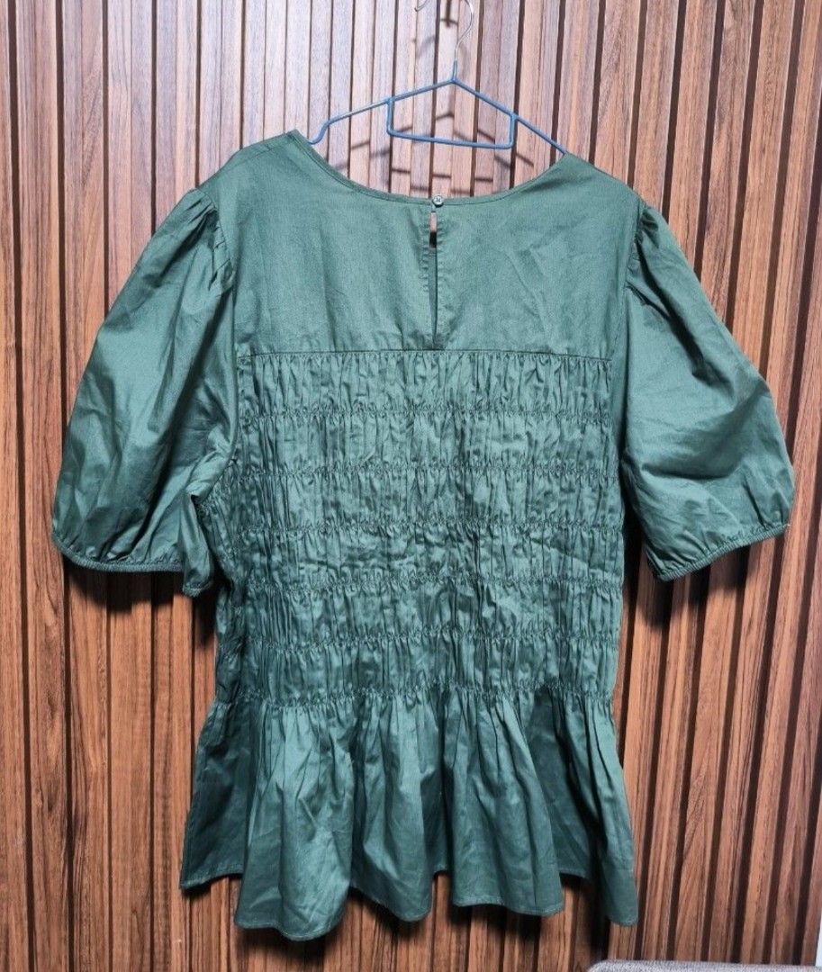 Puff-sleeve smocked peplum blouse (Category: Blouses) located in General Mariano Alvarez. Submitted by plussize_republic (Listing ID 1462643765, Image 3). Description: brand new without hang tag best fit to 4x-5x also available in brown -white stripes shipping fee c/o buyer.