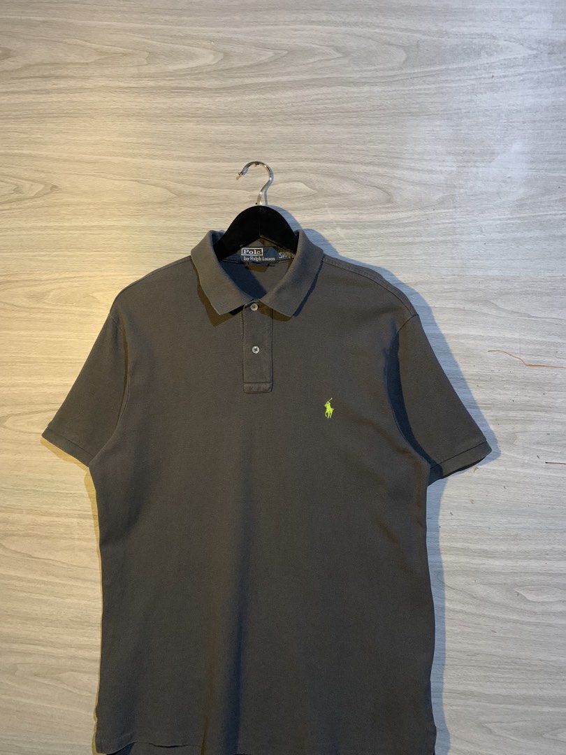 Ralph Lauren (Category: Tshirts & Polo Shirts ) located in Butuan. Submitted by thrif_findspeace (Listing ID 1462442611, Image 2). Description: Condition - Good Colorate - 9.2 Width - 21 Length - 29 Issue : Minimal collar line.