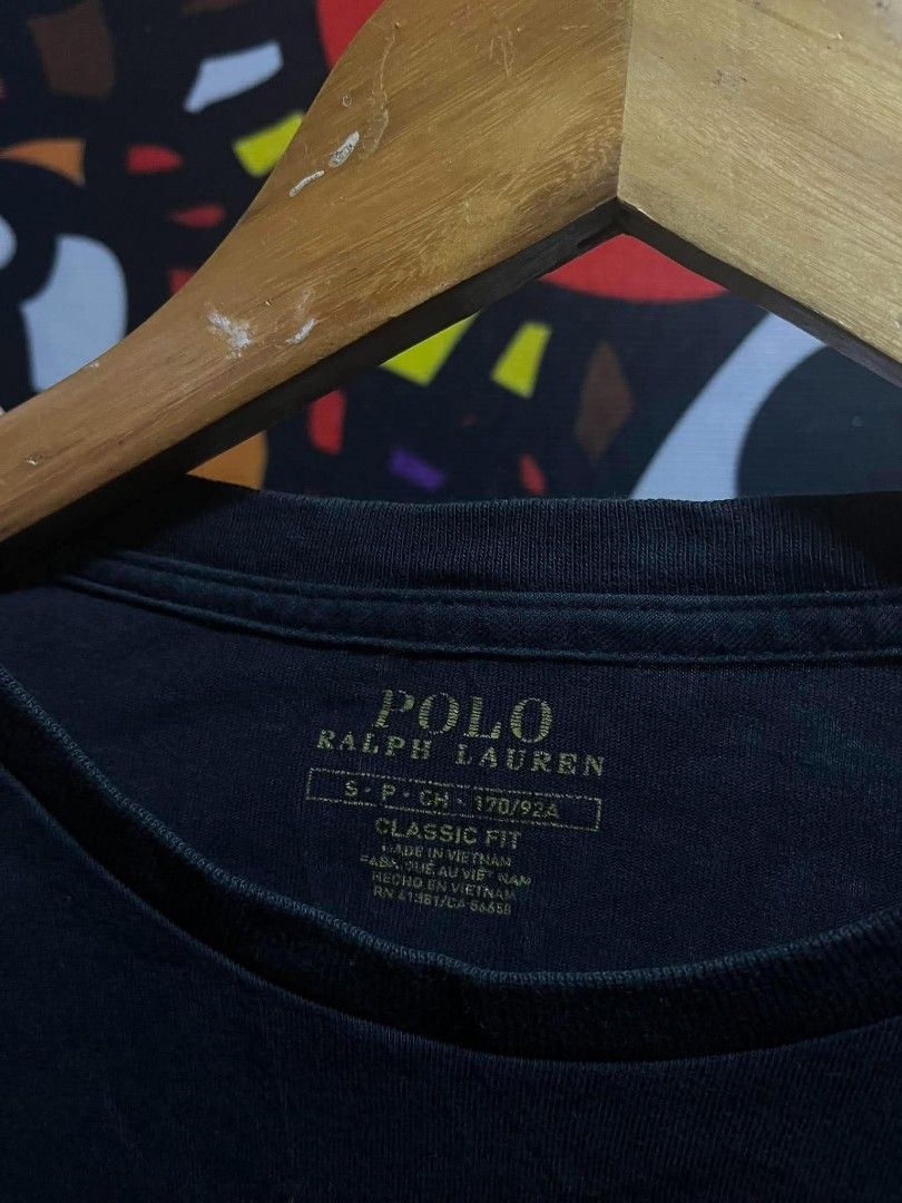 Ralph Lauren (Category: Tshirts & Polo Shirts ) located in Taguig. Submitted by bimbyanche19839 (Listing ID 1462607071, Image 3). Description: Ralph Lauren Size: Med-Large Width: 22 Length: 27 Color Rate: 9.5/10 Good Condition No flaws 🏷️350php plus ship 📍Taguig Location.