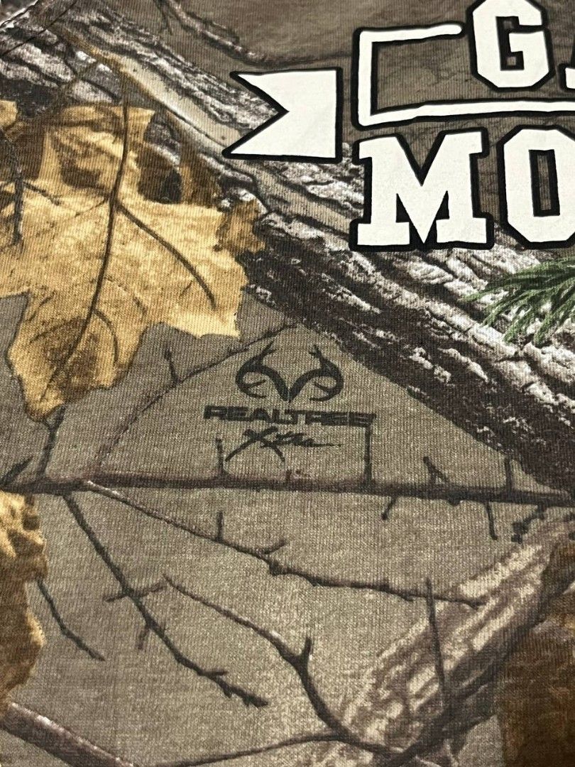 Real Tree Longsleeves (Gander Mountain) (Category: Coats, Jackets and Outerwear) located in Las Pinas. Submitted by 5.1.5kurono (Listing ID 1462648602, Image 3). Description: Available ✅ Real Tree Longsleeves (Gander Mountain) with tag ₱200 • width: 18.5 • length: 28.5 Issue: • none 📍 las piñas, ph • j&t / lalamove 📦 • sf shouldered by buyer • gcash only 💸 (payment first) color may vary due to lighting all items are thrifted please manage your