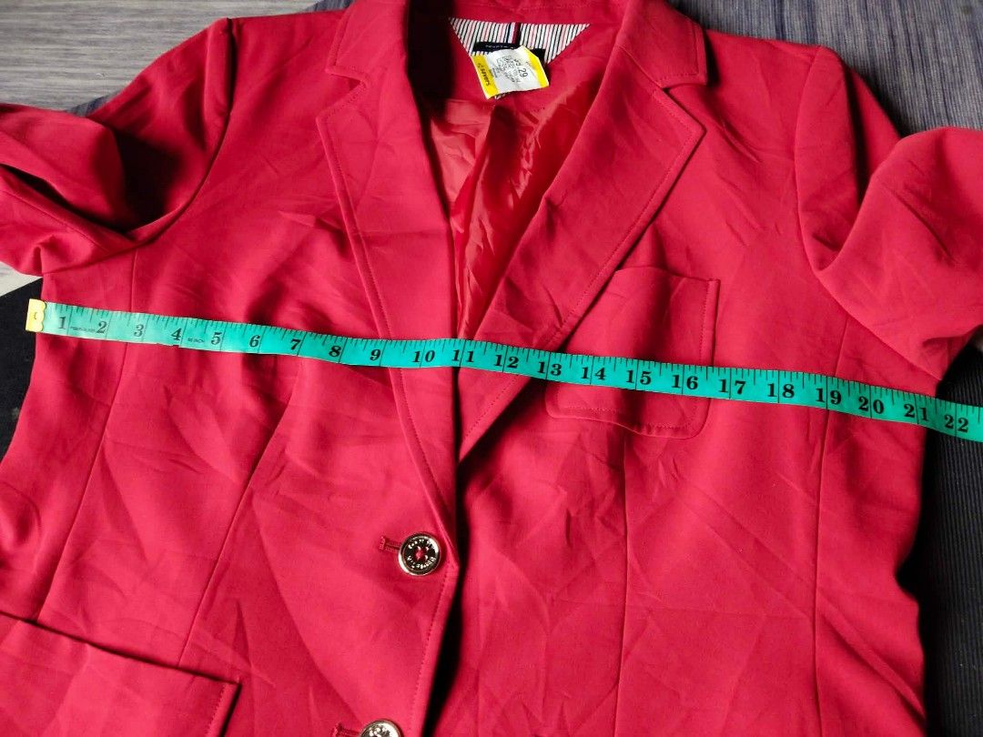 TOMMY HILFIGER COAT (Category: Coats, Jackets and Outerwear) located in Manila. Submitted by icamalicdem29 (Listing ID 1462576049, Image 3). Description: - Striking bright red blazer - Elegant gold button details on front and sleeves - Classic lapel design - Functional pocket details - Fully lined interior for comfort and a polished finish - Ideal for dressing up any outfit and adding a pop of color.