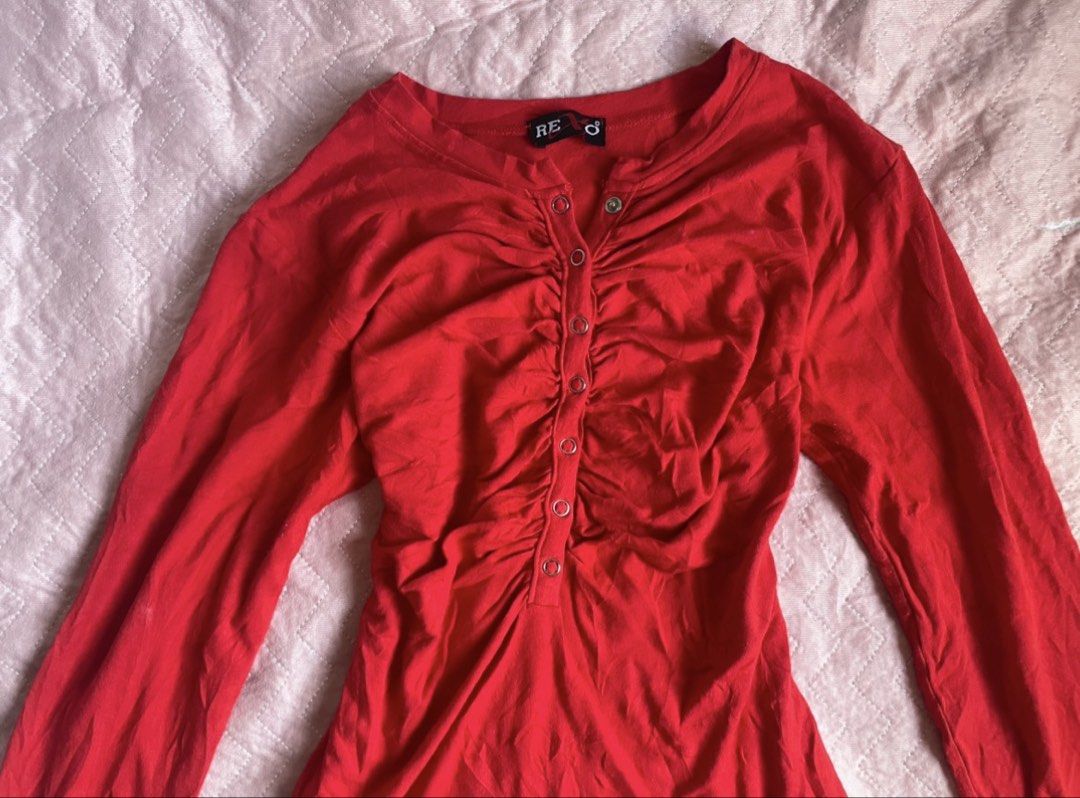 red long sleeve knit top (Category: Longsleeves) located in Meycauayan. Submitted by fae.trove (Listing ID 1462447334, Image 2). Description: .