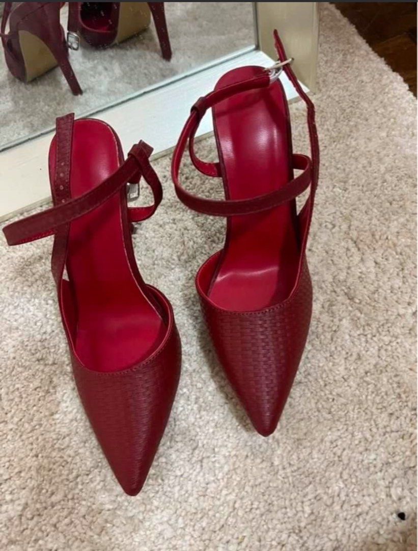 Red Pointed Toe Heels with Ankle Strap (Category: Heels) located in Cebu City. Submitted by gmladz (Listing ID 1462451792, Image 3). Description: - Red pointed toe heels - Textured finish - Adjustable ankle strap - Includes original box - Super chic and versatile for any outfit.
