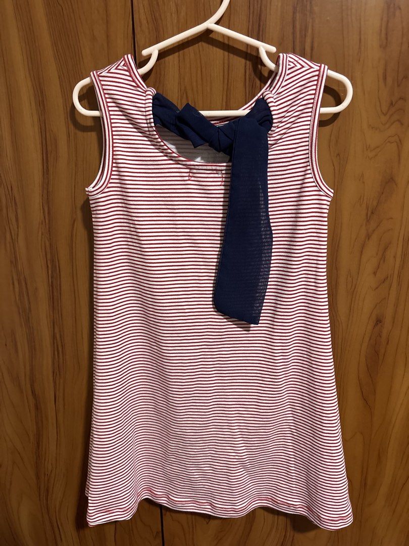Red White Striped Unicorn Dress Size 4&5 (Category: Babies & Kids Fashion) located in Manila. Submitted by wardrobeinmnl (Listing ID 1462614203, Image 2). Description: SIZE: 4 & 5 - Adorable red and white striped dress for girls. - Features a sparkly unicorn design on the front. - Navy blue ribbon tie at the back for a cute accent. - Size: 4 - Origin: Made in China..
