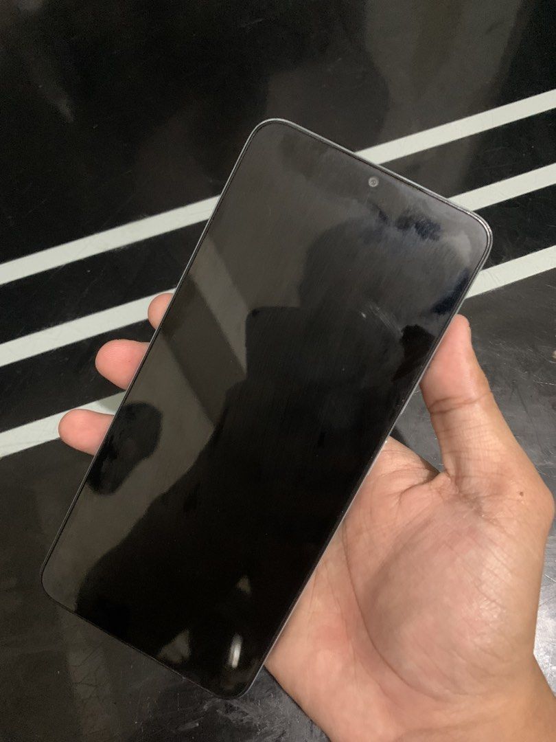 Redmi 13C (Category: Xiaomi) located in Manila. Submitted by dextee2805197 (Listing ID 1462505016, Image 2). Description: Redmi 13c no issue 128gb 6+6 ram lady owned.