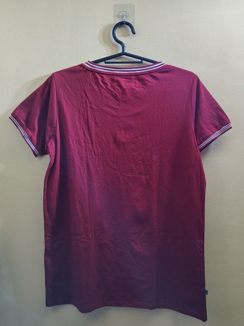 'REGATTA' Red Crew Neck T-shirt (Category: Shirts) located in Quezon City. Submitted by flutter.prism10 (Listing ID 1462665751, Image 2). Description: Length: 25" Waist Width: 16" Sleeve: 7" Shoulder: 18".