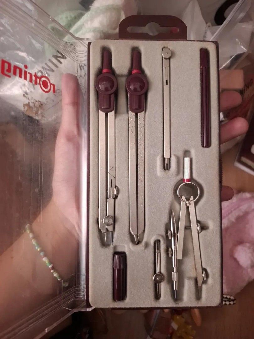 rOtring Centro Compass Set (Category: Stationery & School Supplies) located in Abucay. Submitted by icia_marie18 (Listing ID 1462444499, Image 2). Description: seldomly use rfs: di na nagagamit bataan area price nego.