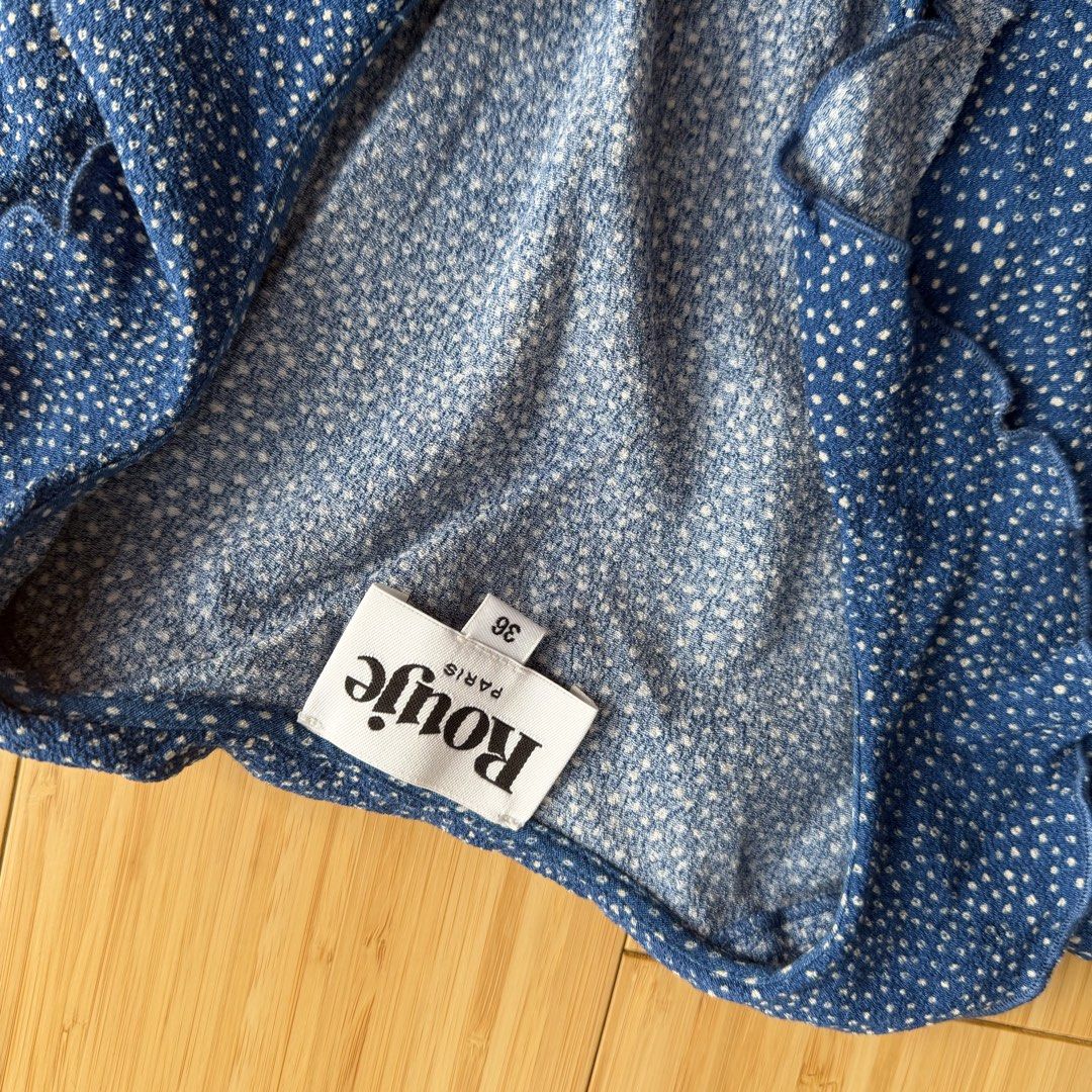 Rouje Top (Category: Blouses) located in General Santos City (Dadiangas). Submitted by giamaguas (Listing ID 1462545553, Image 2). Description: Still in excellent condition.