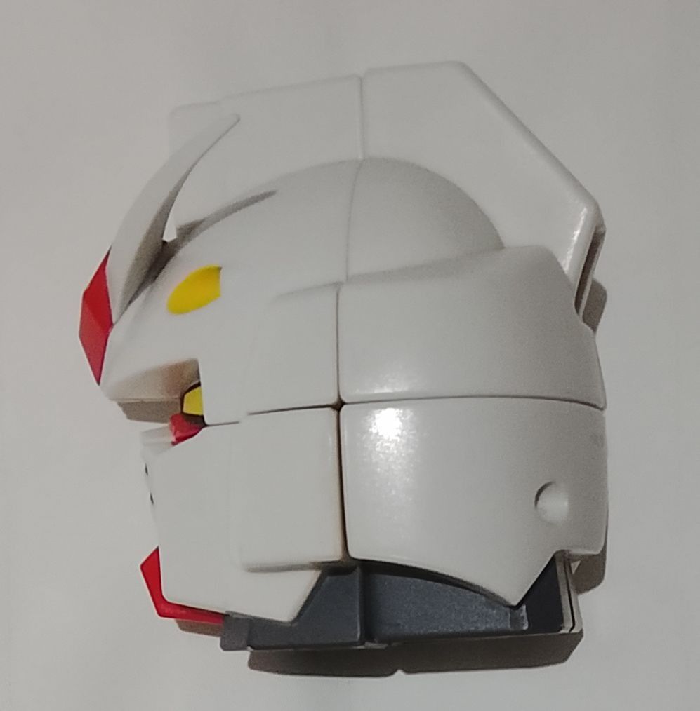 RX-78-2 Gundam Head Puzzle (Category: Gundam & Model Kits) located in Makati City. Submitted by newtypecollectibles (Listing ID 1462505412, Image 2). Description: - Used - There are scratches, paint damage, discoloration, etc. - What you see is what you get Php 3,600 [LAST price].