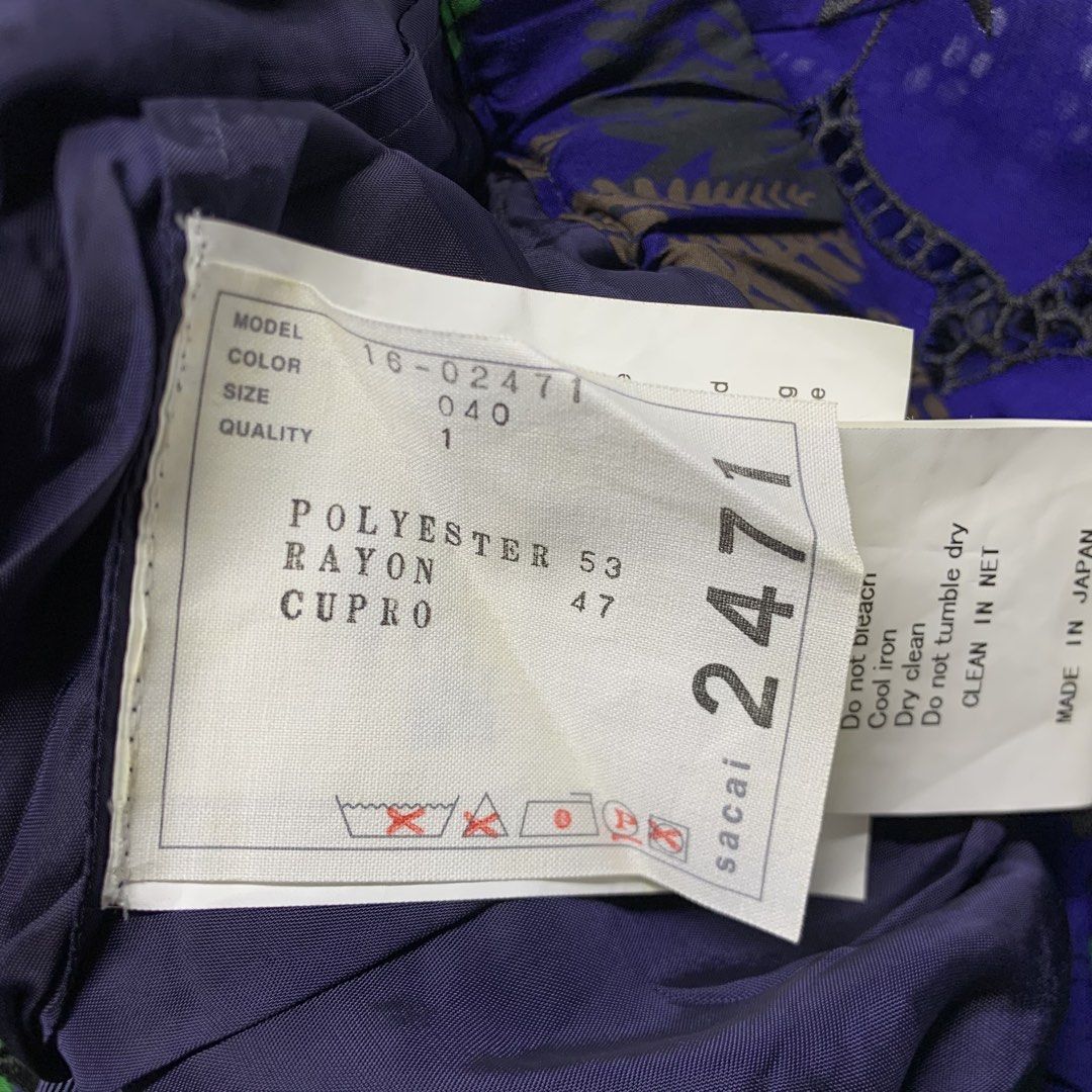 Sacai - Leaf Print Penguin Pants (Category: Shorts) located in Manila. Submitted by shottas_21 (Listing ID 1462613264, Image 2). Description: Sacai - Leaf Print Penguin Pants SIZE - 1 CONDITION - 9/10 Made in Japan WAIST - 26 to 33 stretchable INSEAM - LEG OPENING - 8.5” FRONT RISE - 17” THIGH - LENGTH - 21”.