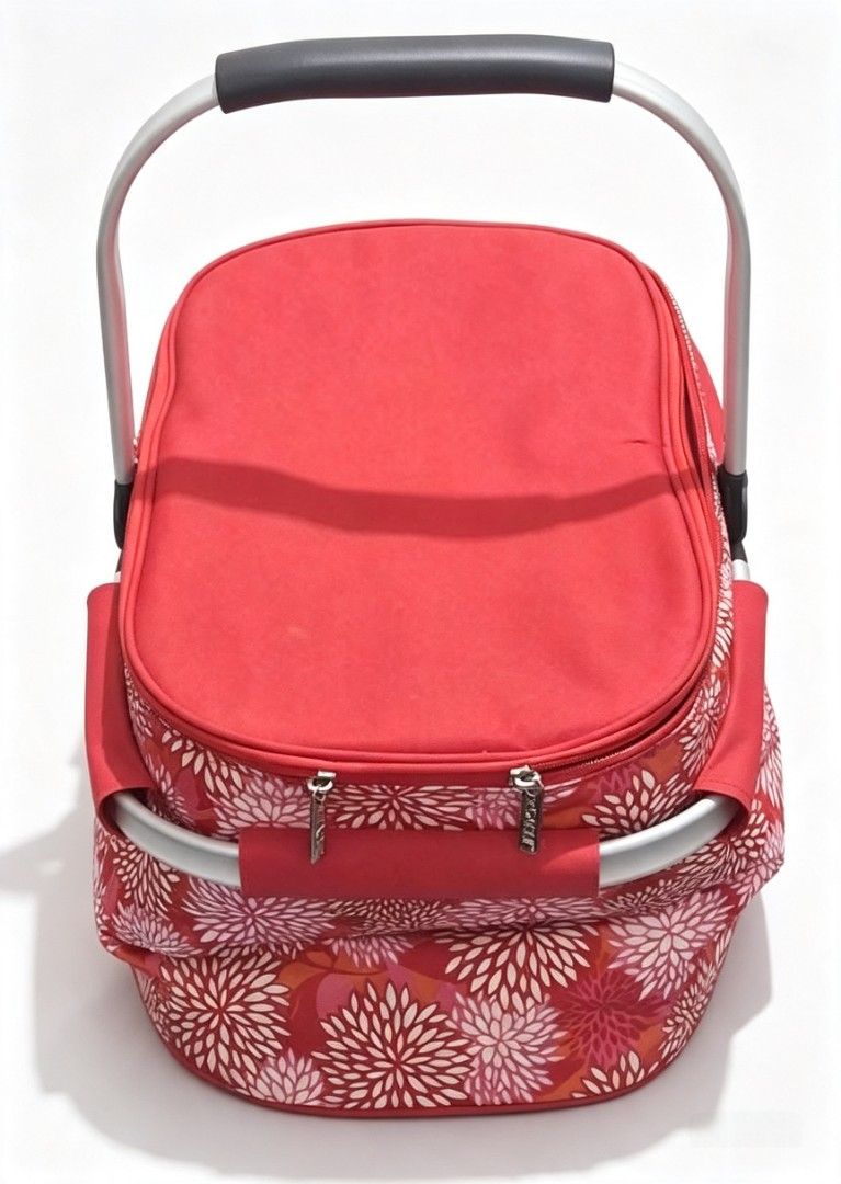Sachi Insulated Picnic Basket (Category: Storage Boxes & Baskets) located in Bulacan. Submitted by gjeen (Listing ID 1462591818, Image 3). Description: *collapsible 18x10x9".