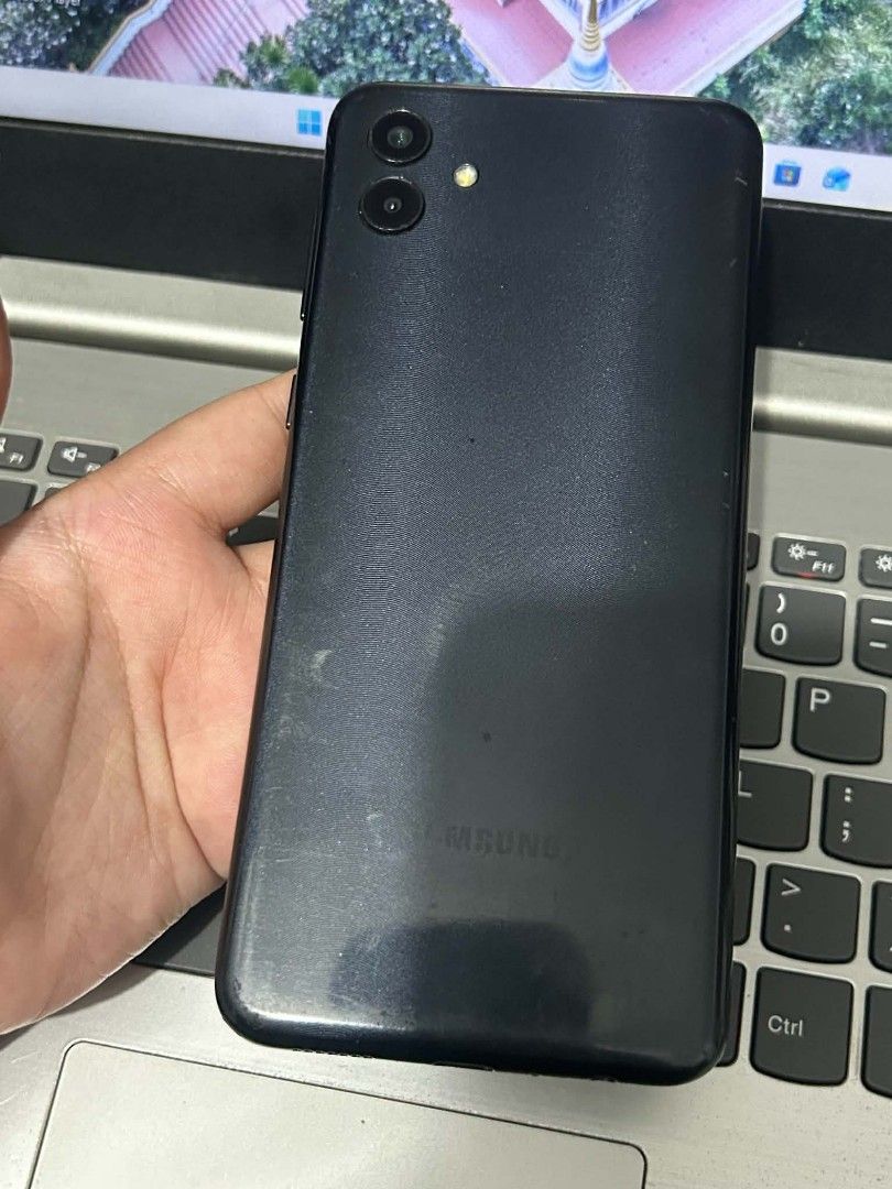 samsung a04 (Category: Samsung) located in Manila. Submitted by kgonzales.2nd (Listing ID 1462546271, Image 2). Description: FOR SALE‼️‼️‼️ SAMSUNG GALAXY A04 32GB ANYSIM ✅ FRONT & BACK CAM MALINAW ✅ SMOOTH ₱2,500.