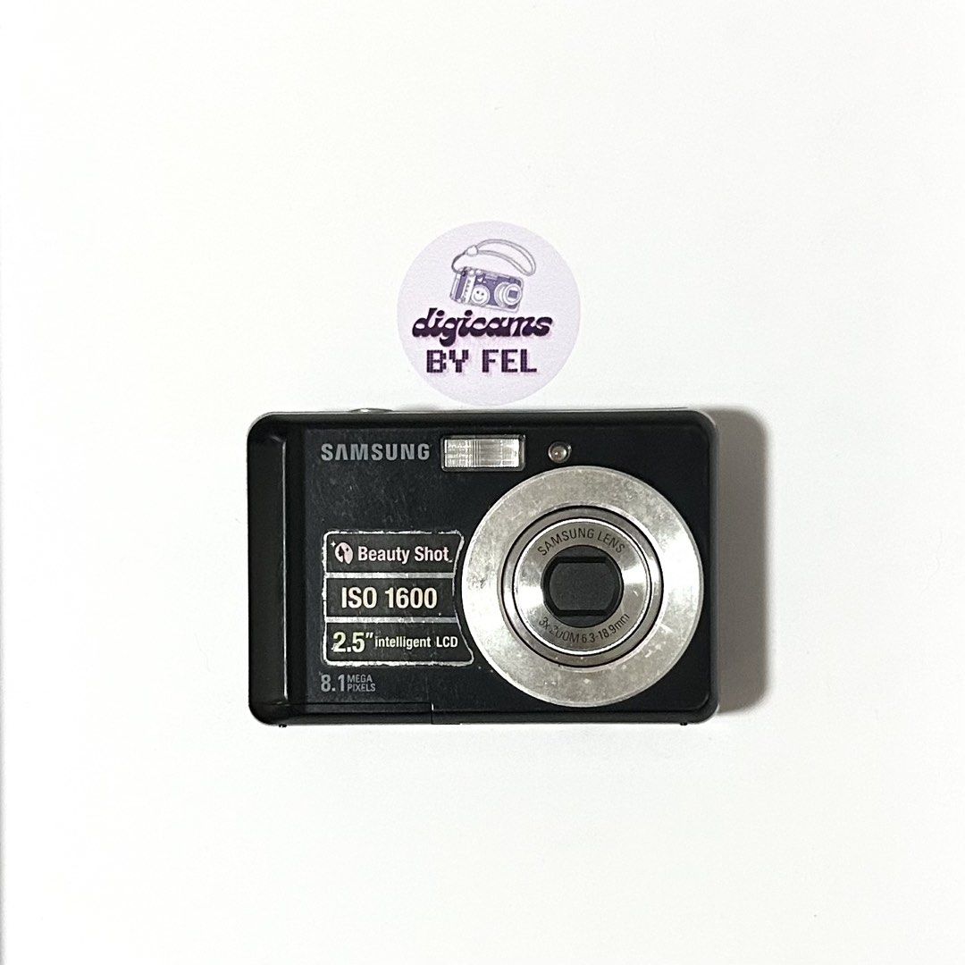 Samsung ES10 (Category: Cameras) located in Manila. Submitted by digicams.byfel (Listing ID 1462647580, Image 1). Description: ₊˚. 🏷️ Samsung ES10 black 🖤 𐙚 8.1mp 𐙚 3x optical zoom 𐙚 2.5” LCD screen (clean & clear display) 𐙚 body condition: 7/10 (minor scratches & paint wear on edges) 𐙚 flash NOT working 𐙚 clean photo output 𐙚 zoom and all buttons are working ⋆｡˚ honest flaw: flash NOT working; missing side port cover (cosmetic only, doe