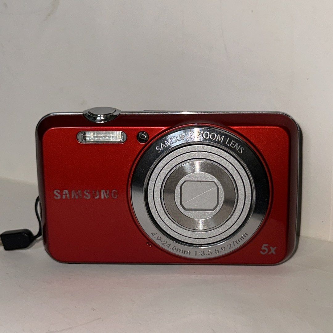 Samsung es80 MINIMAL ISSUE!!! (Category: Cameras) located in Manila. Submitted by arelaknows78211 (Listing ID 1462642548, Image 1). Description: message me here or on ig (digi.pawmera).