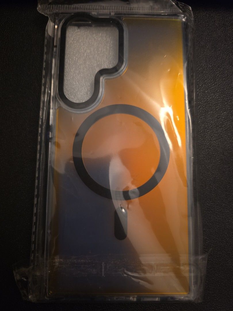 Samsung S23 Ultra Case (Category: Cases & Sleeves) located in Tanauan. Submitted by abgmvergar02253 (Listing ID 1462561953, Image 2). Description: - Brand new - Specifically for Samsung S23 Ultra.